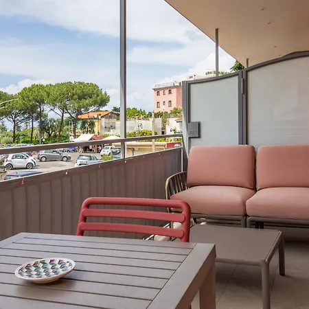 公寓 Futura Funky House - De Vivo Realty *